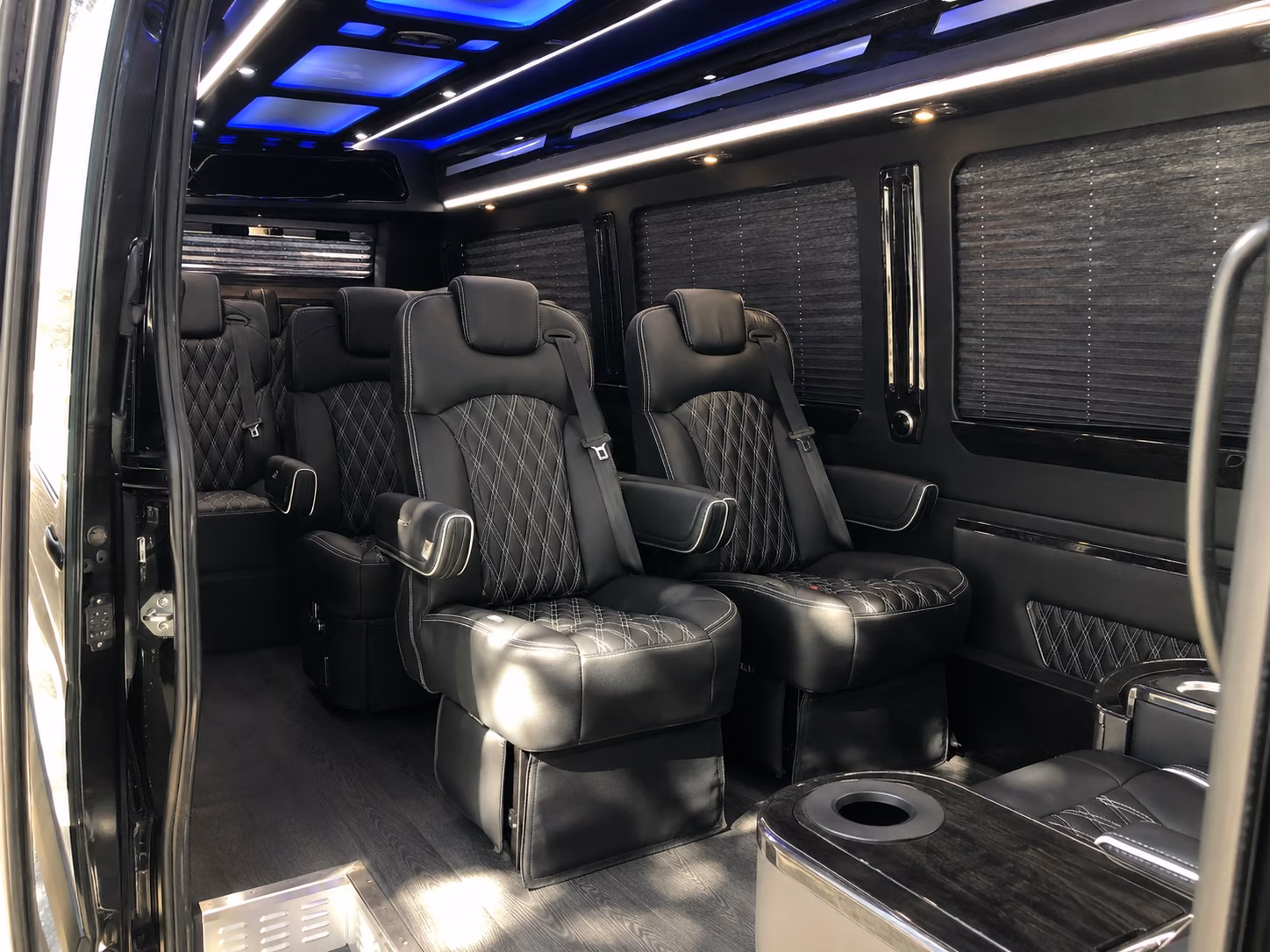 rialto airport shuttle bus rentals for private groups