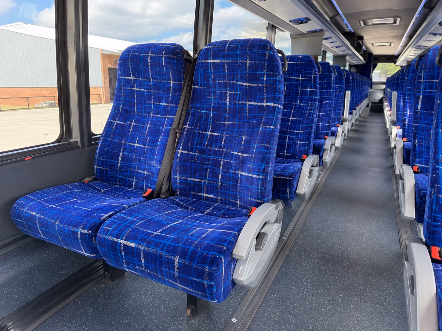 rialto airport shuttles for military and government travel